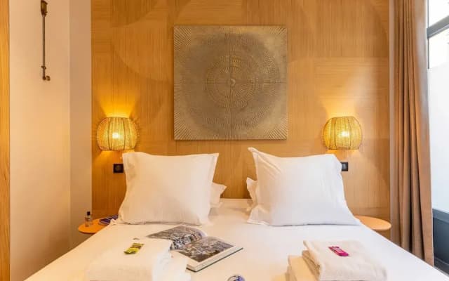 Charming Apartment - 2br/6p - Gare du Nord - photo 2