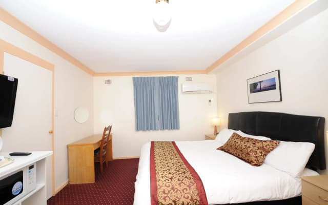 Northshore Hotel - photo 2