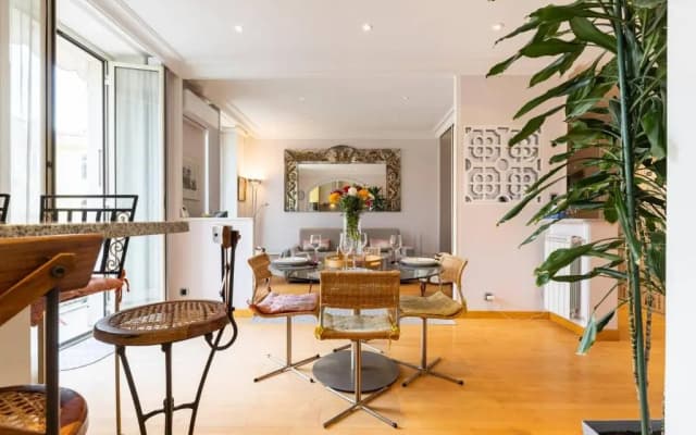 From 1882, romantic flat, in the Golden Square - photo 3