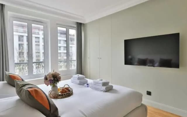 Modern Apartment - 1br/4p - Canal St-martin - photo 2