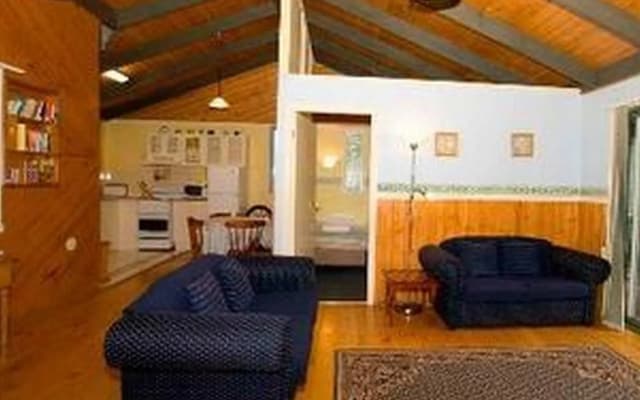 Hill 'n' Dale Farm Cottages - photo 3