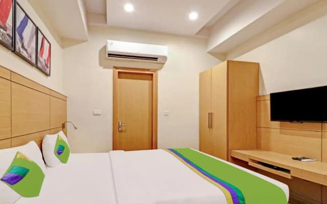 Treebo Galaxy Rooms - photo 5