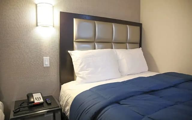 Vybe Hotel - photo 5
