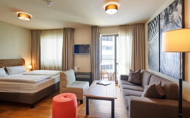 Mondrian Suites Berlin Checkpoint Charlie - photo 3
