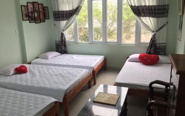 Lucky Bee Homestay - photo 2