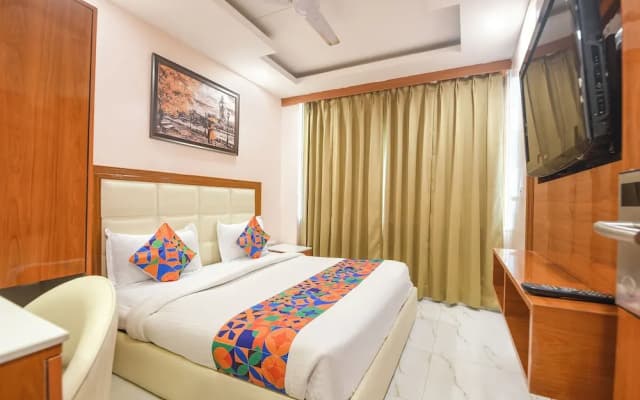 FabHotel Ramhan - Nr. Patel Nagar Metro - photo 5