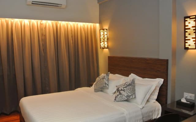 Riverside Boutique Guesthouse - photo 3