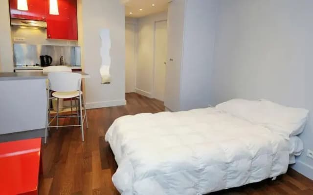 Studio charmant avec balcon et vue sur Tour Eiffel - photo 3
