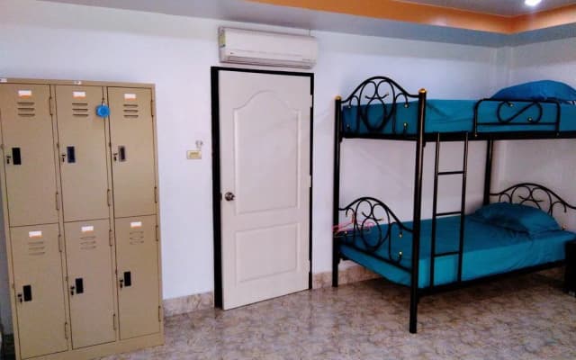 Swan Guesthouse and Restaurant - photo 3