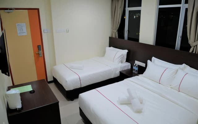 DCozy Hotel - photo 3