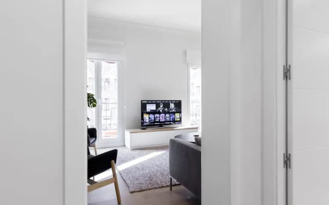 Principe de Vergara Apartment II - photo 4
