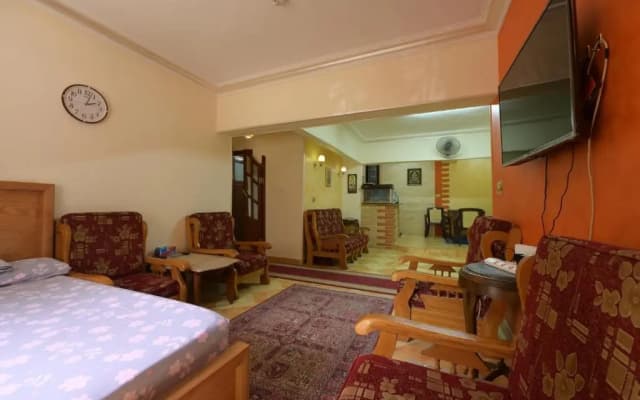 Home in the City - photo 3