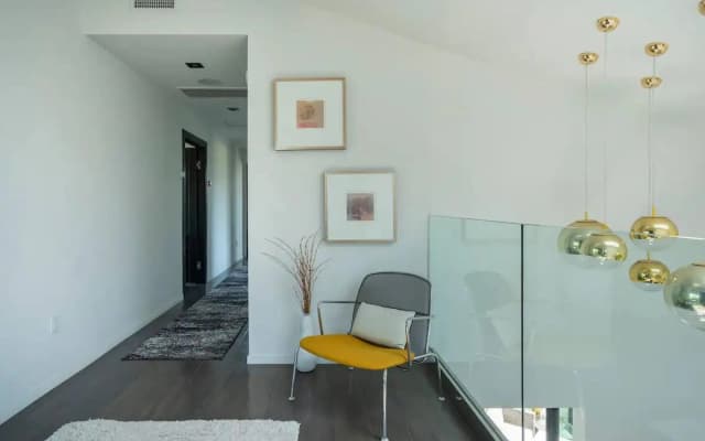 Troy Dr - Sleek & Modern Hollywood Hills Home With Stunning Views - photo 2