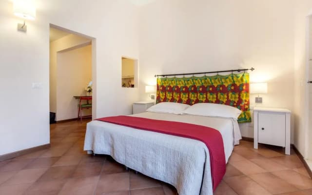 2B Holiday Home - photo 4