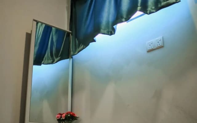 UR Hotel - photo 4