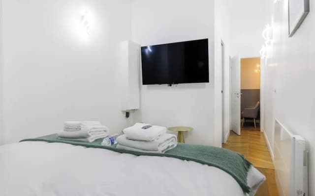 Charming Apartment 2br/6p - Gare de L'est - photo 3