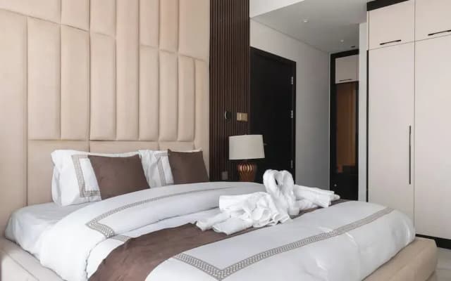 SIMPLY COMFORT Chic 3 Br Apartment with Private Pool - photo 3