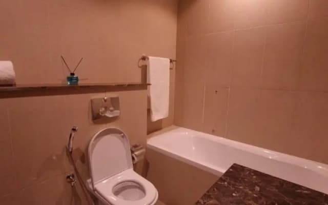 ONE Elegant Apartment in Muscat Bay 03 - photo 4