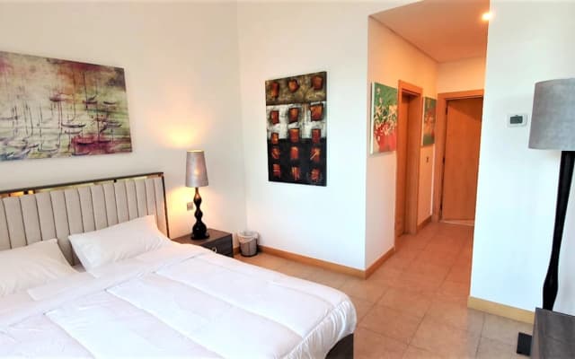 Spacious & Chic 1 bedroom with balcony in Palm - photo 3