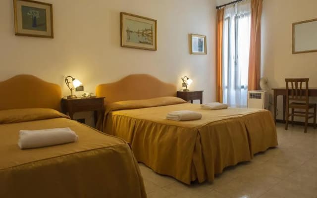 Hotel Iris Venice - photo 4