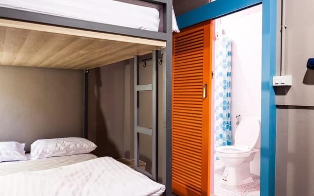 Stash Hostel - photo 2