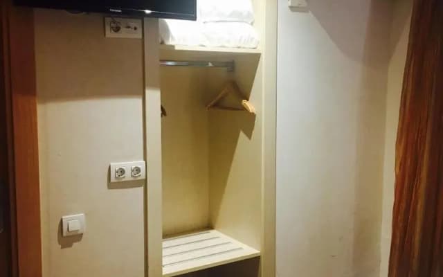 Hostal Fina - photo 4