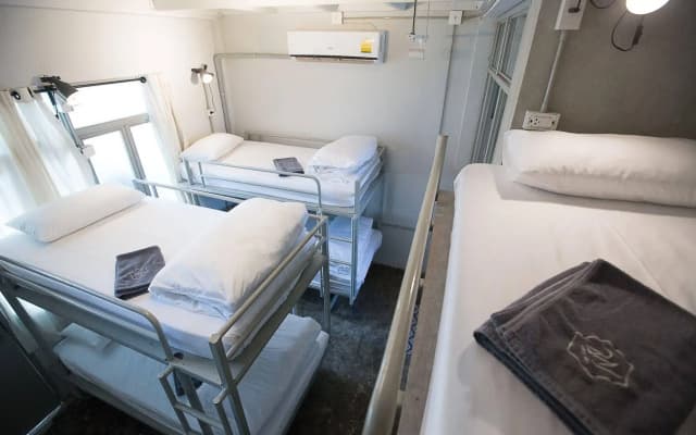 2W Bed & Breakfast Bangkok - photo 2