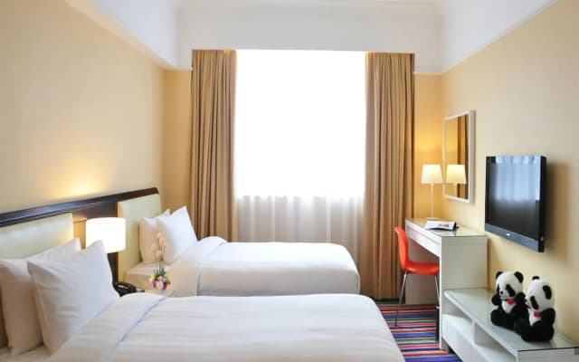 Panda Hotel - photo 4