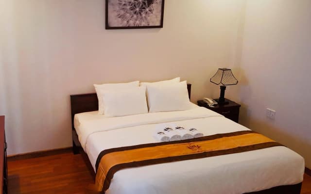 White Lotus Resort - photo 2