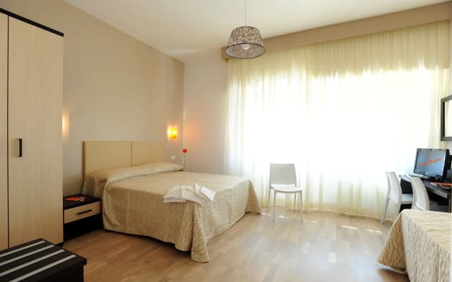 Honey Rooms - photo 3