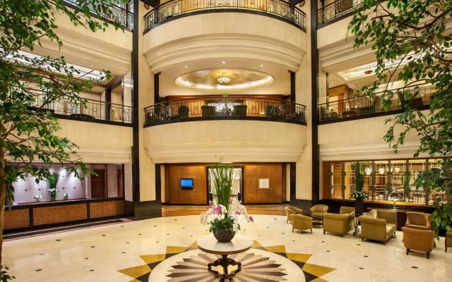 Menara Peninsula Hotel Jakarta - photo 2