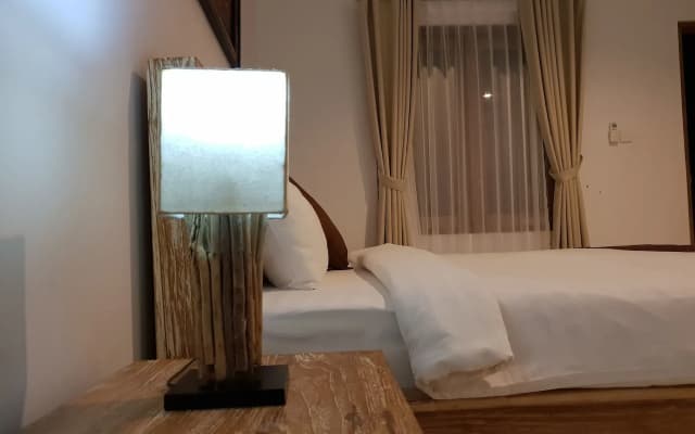 Double'D Guest House - photo 2