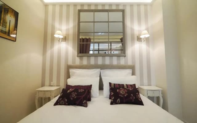 Saint Germain Elegant ChicSuites - photo 2