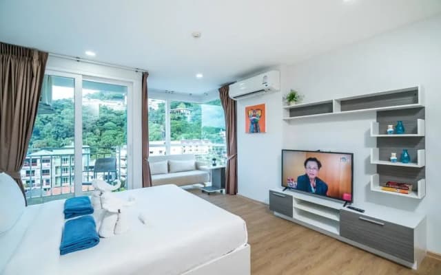 Ozone Kata -great Location Rooftop Pool Convenient Studio - photo 2