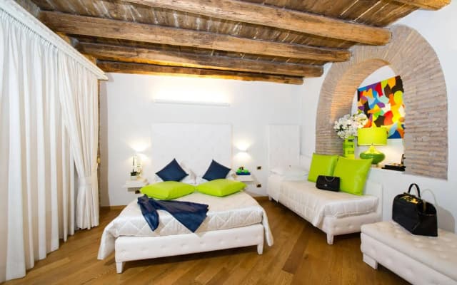 Domus Spagna Capo le Case Luxury Suite - photo 4