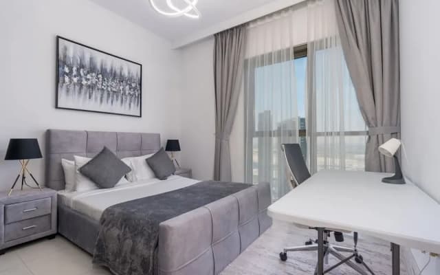 New! Luxurious Living Dubai Creek Balcony & View - photo 4