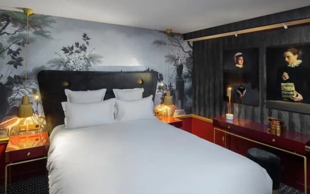 De La Vallee - photo 4
