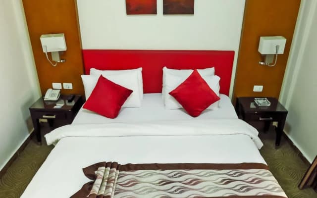 New Lamar Hotel - photo 4
