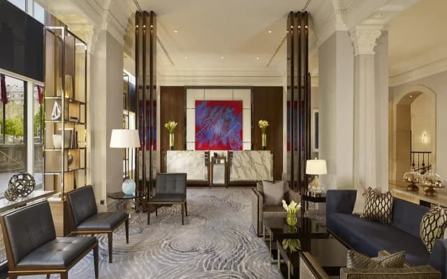 Al Habtoor Palace Budapest Hotel - photo 2