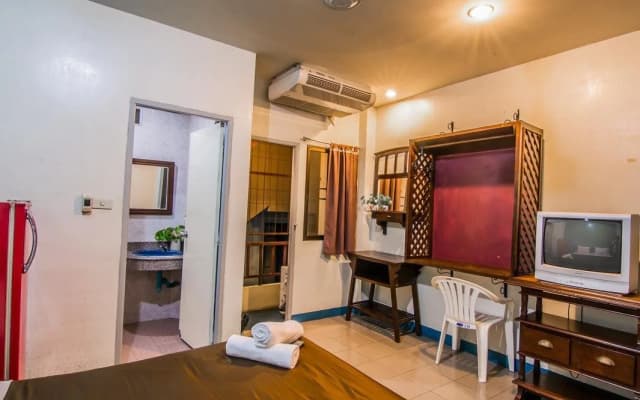 Sutus Court - photo 2