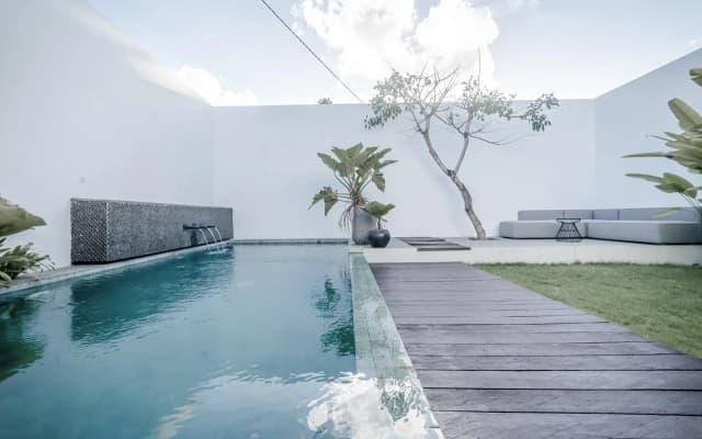 Mile Stone Villa - photo 4