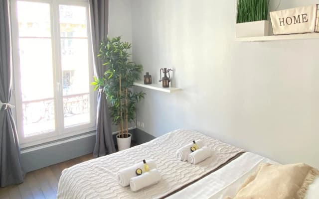827 - Champ de Mars - Appartement parisien - photo 2