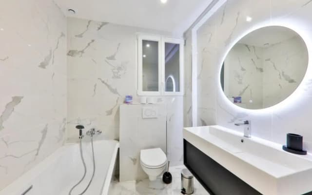 BASTILLE/LE MARAIS-LUXURIOUS 3 rooms flat - photo 3