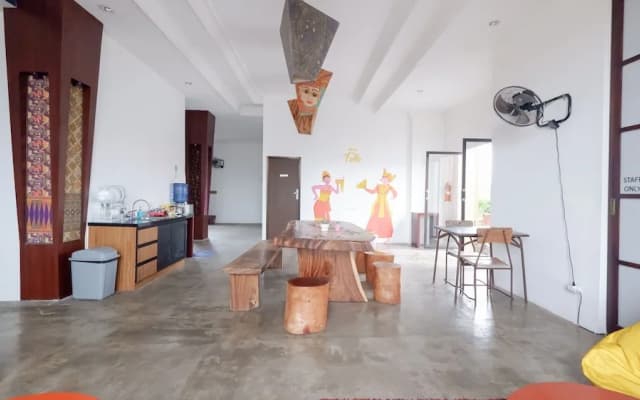 Fello Bnb Hostel Kuta - Adults Only - photo 5