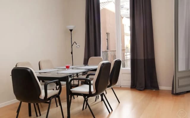 Modern Center Apartments - photo 3