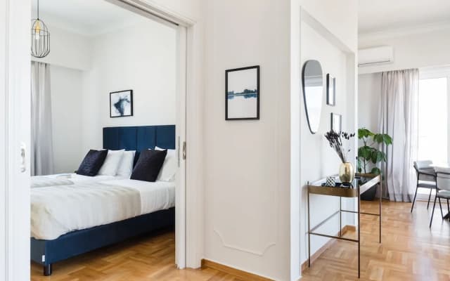 UPSTREET Elegant Luminous 3BD Apt-Kolonaki - photo 3