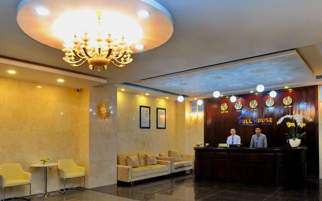 Full House Hotel - photo 2