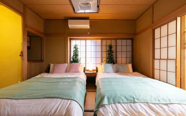 Shinjuku Japanese-style two storey house - photo 3