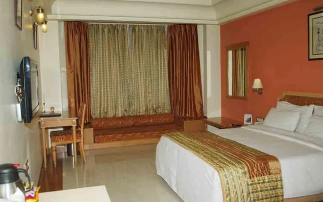 Dee Marks Hotel and Resorts - photo 2