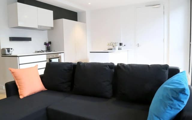Heart of Ormond Apartment  by Ready Set Host - photo 5
